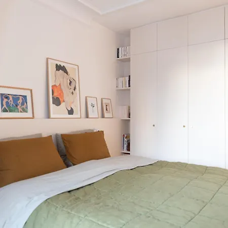 Bright With Open View *