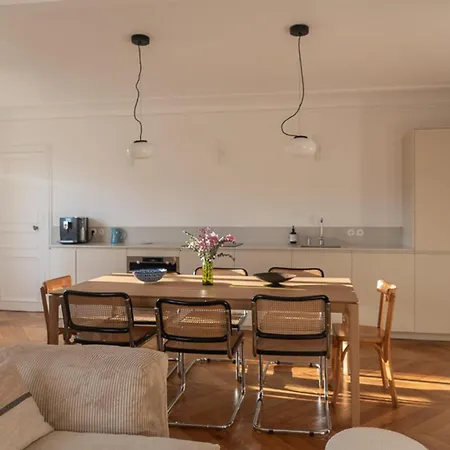 Bright With Open View Apartment
